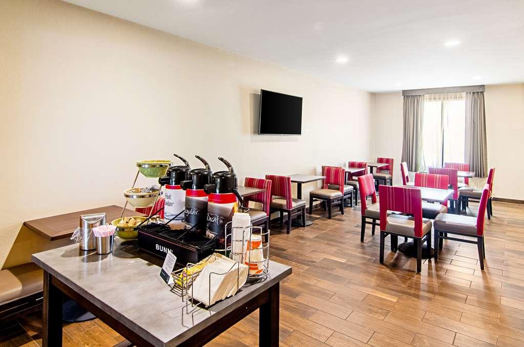 Quality Inn & Suites Near Tanger Outlet Mall Gonzales Nhà hàng bức ảnh